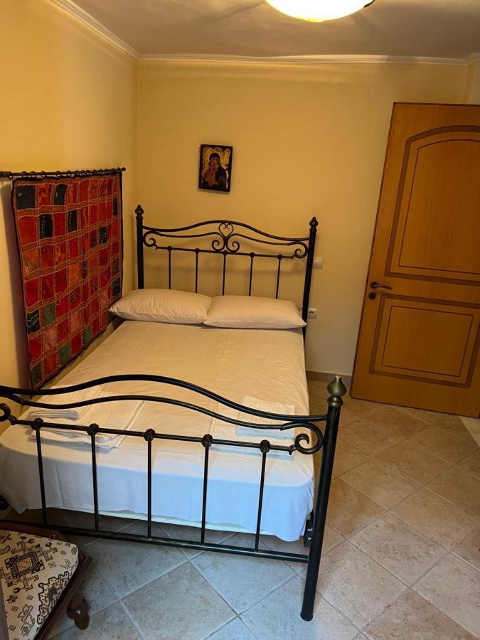 Pyrgos Apartman Pirjí Kültér fotó