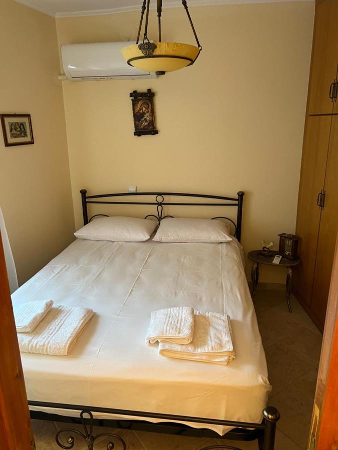 Pyrgos Apartman Pirjí Kültér fotó